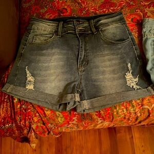 Brand new never been worn. They are a LG but I wear a 6. Fit fine